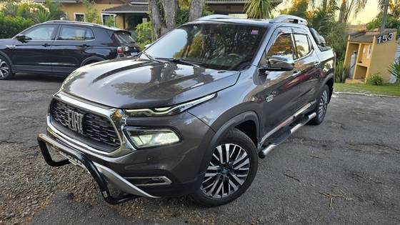 FIAT TORO 2.0 16V TURBO DIESEL RANCH 4WD AT9 FIAT TORO 2.0 16V TURBO DIESEL RANCH 4WD AT9